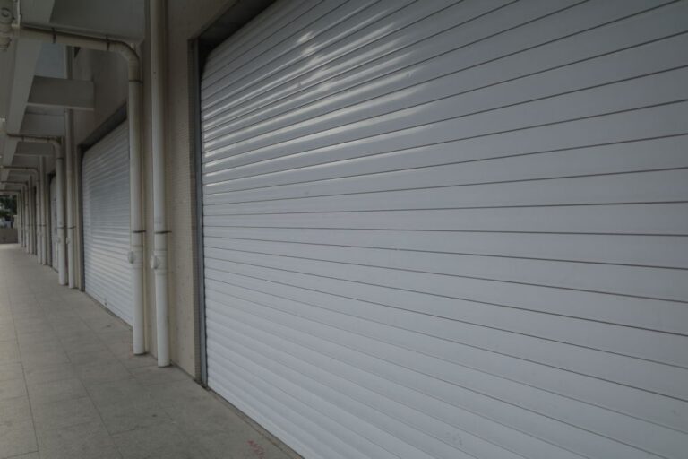 Best Way to Hire Affordable Commercial Roller Door Repairs in Your